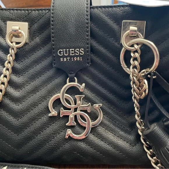NWT Guess Violet Chevron Quilted Shoulder/Satchel Black Bag w/ Tassel and Chain - Picture 3 of 15